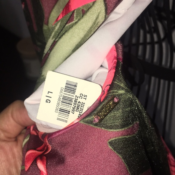 PINK - Picture 5 of 7